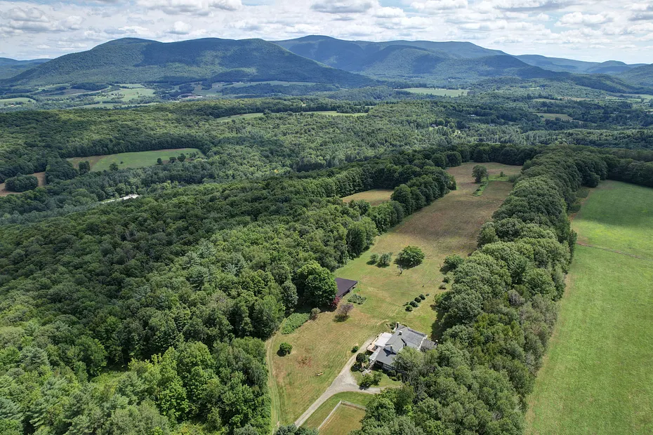 600 Bee Hill Rd Photo 31