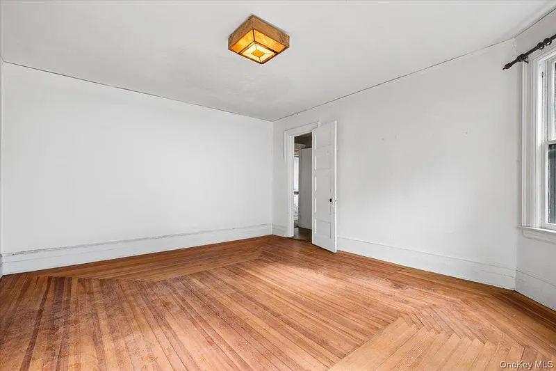 63 Prospect Street Photo 12