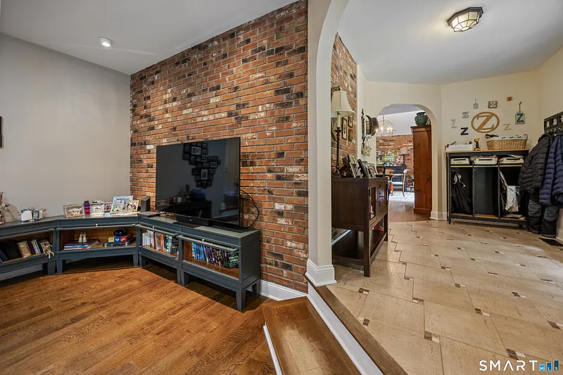 130 Fairhaven Drive Photo 23