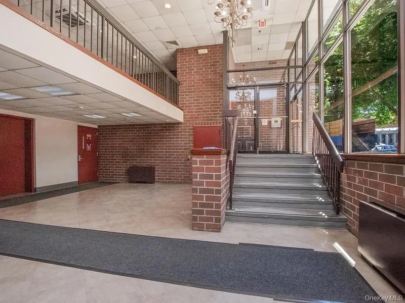 777 N Macquesten Parkway  #203 Photo 3