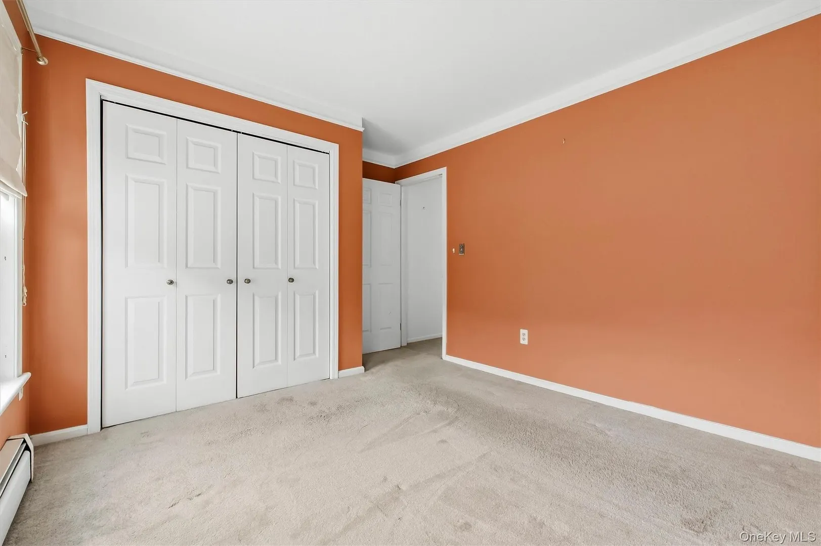 1069 Wolcott Avenue Photo 23