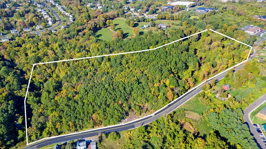 741 Echo Lake Road Photo 4