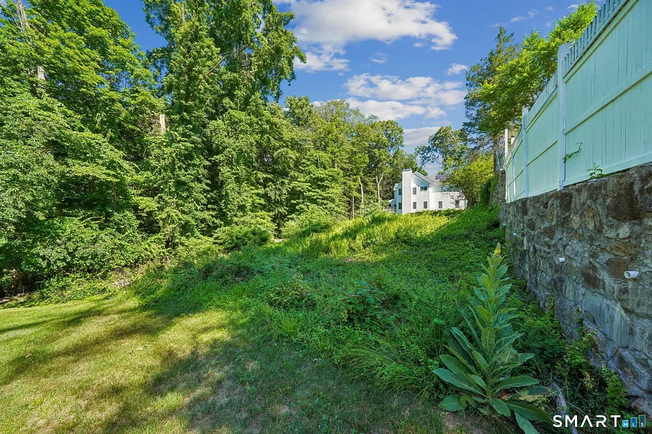 132 East Hunting Ridge Road Photo 21