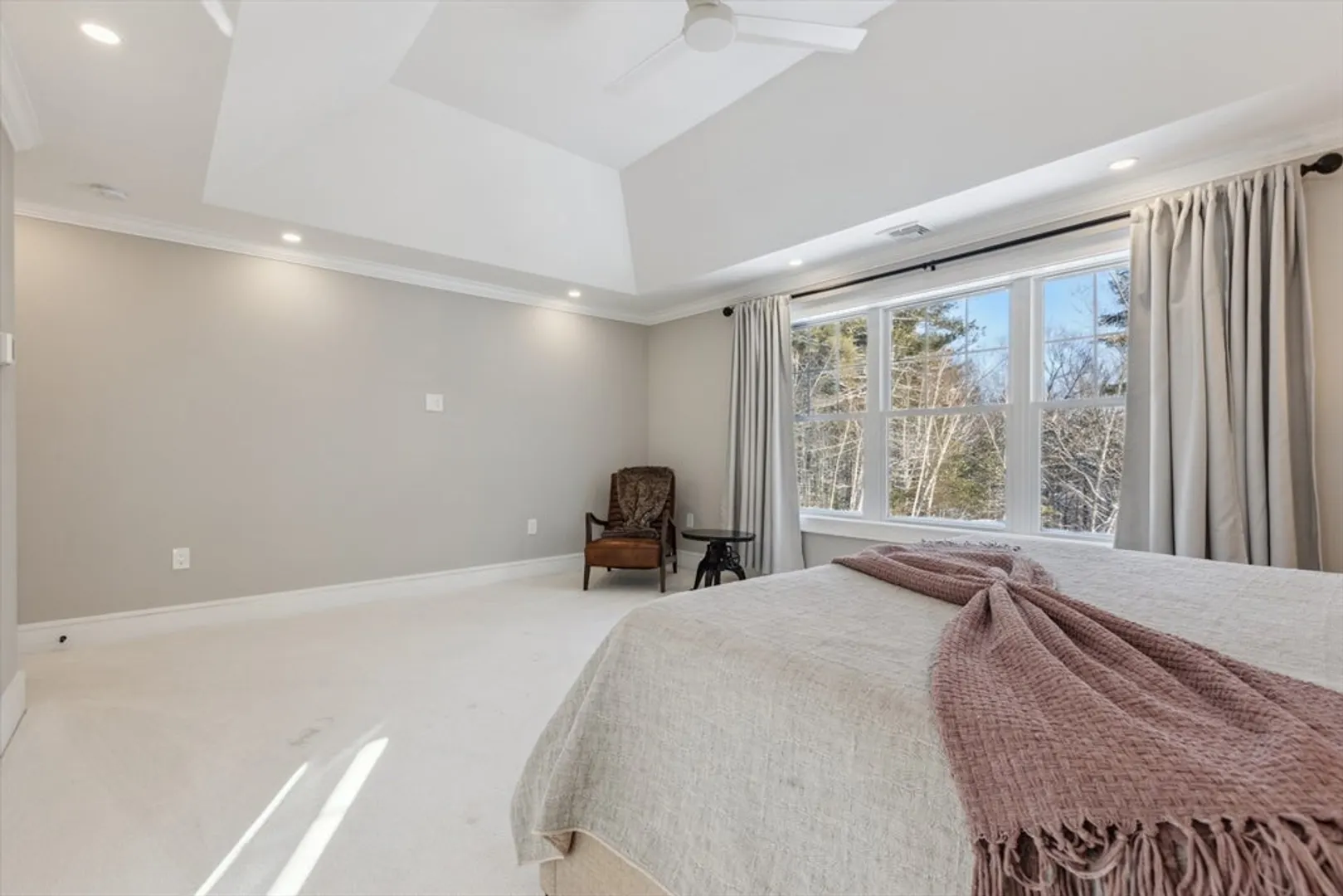 16 Crown Road Photo 26