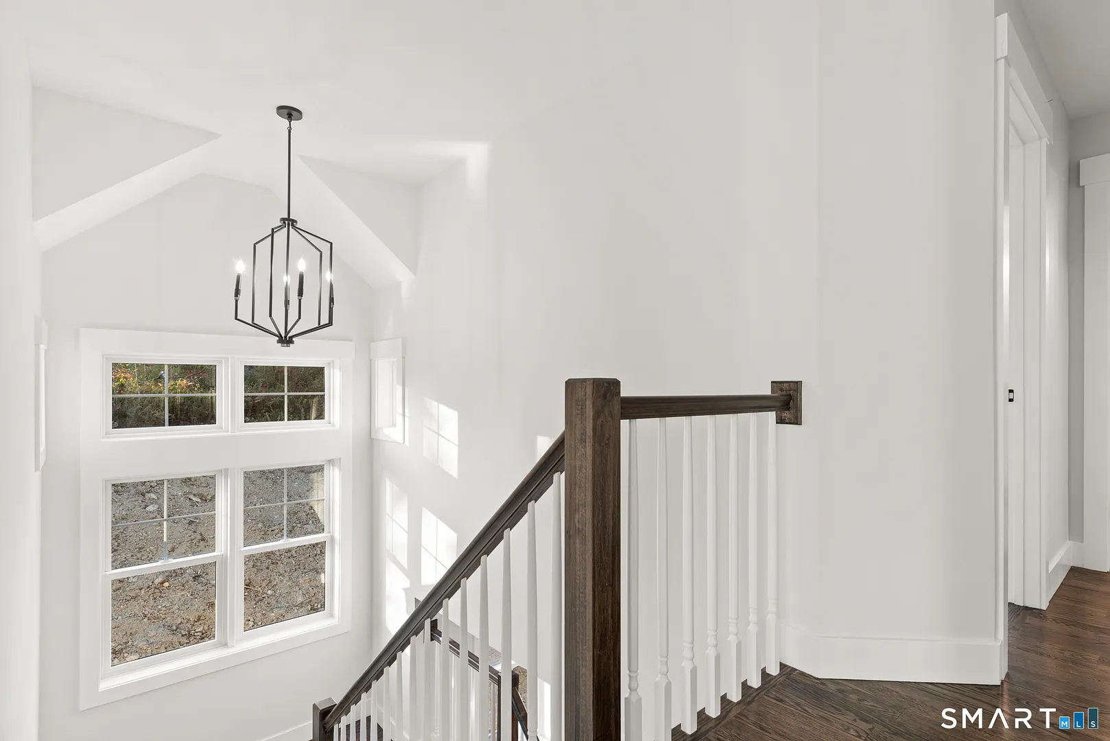 16 Bel Aire Lane Photo 8