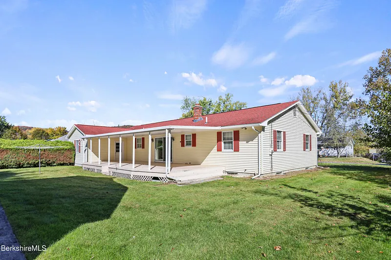64 Devonshire Dr Photo 61