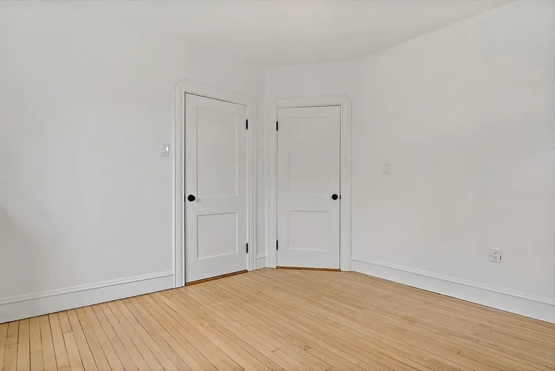 193 Jepson St Photo 32