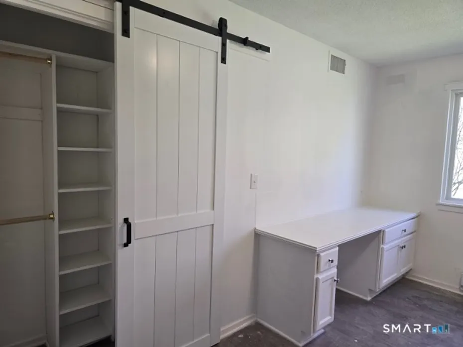 930 Heritage Village  #B Photo 8