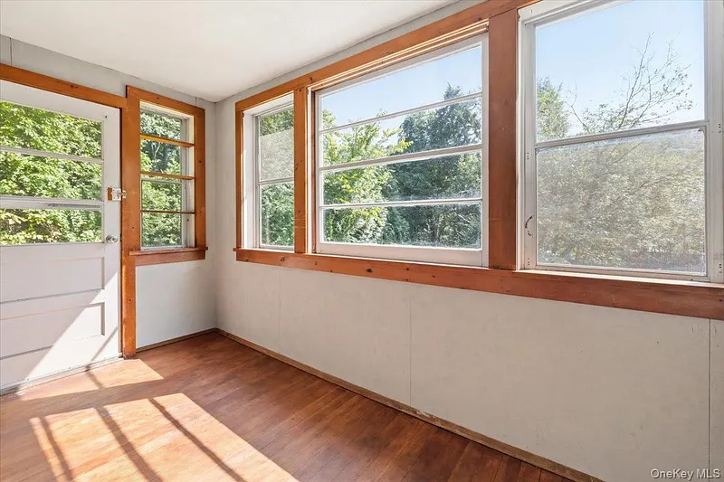 159 Ramapo Road Photo 32