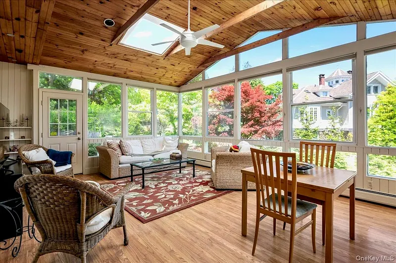 9 Salisbury Place Photo 14