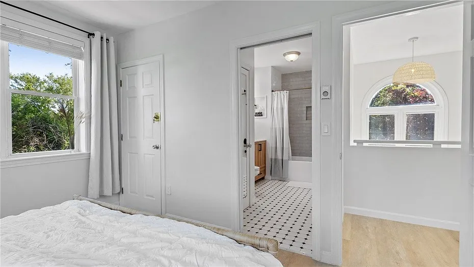 152 Tuckerman Avenue  #7 Photo 24