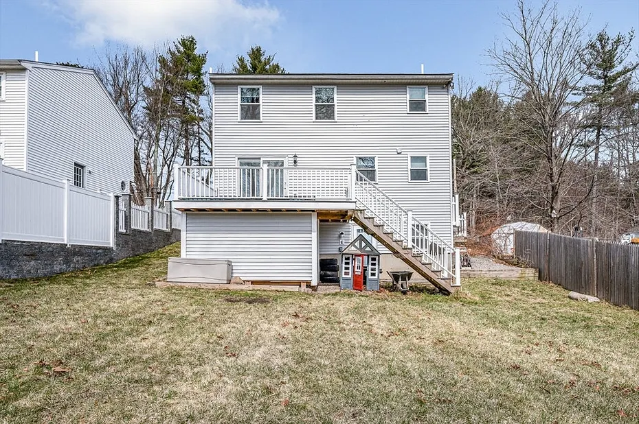 18 Hilltop Rd Photo 34