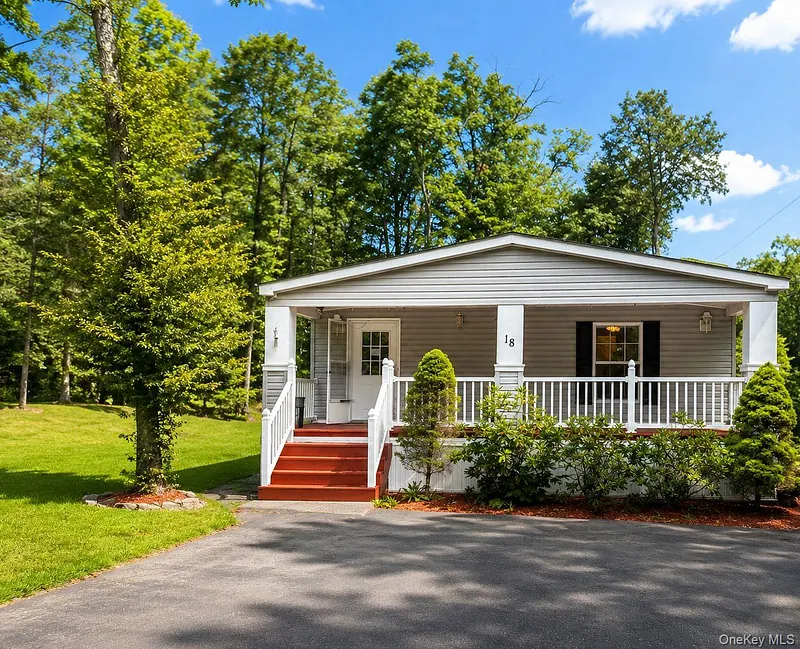 131 Rymrock Road  #18 Photo 1