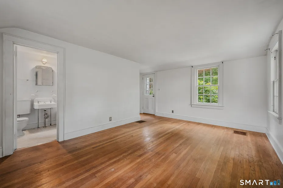 155 Hamburg Road Photo 21