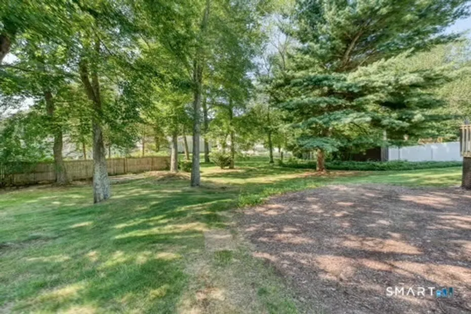 38 Kenwood Drive Photo 2