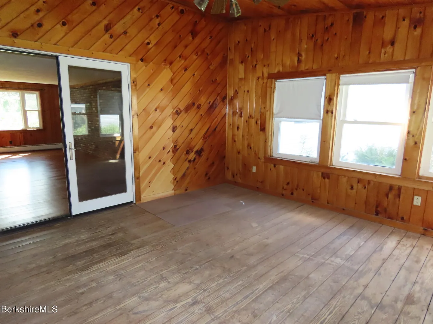 1303 River Rd Photo 33