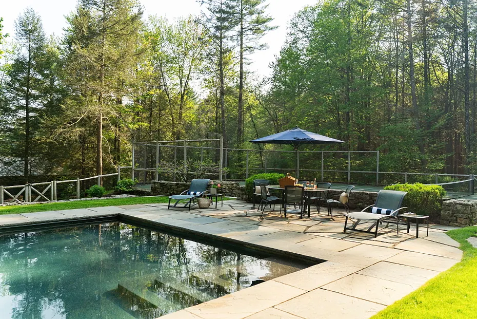 841 Winchester Road Photo 26