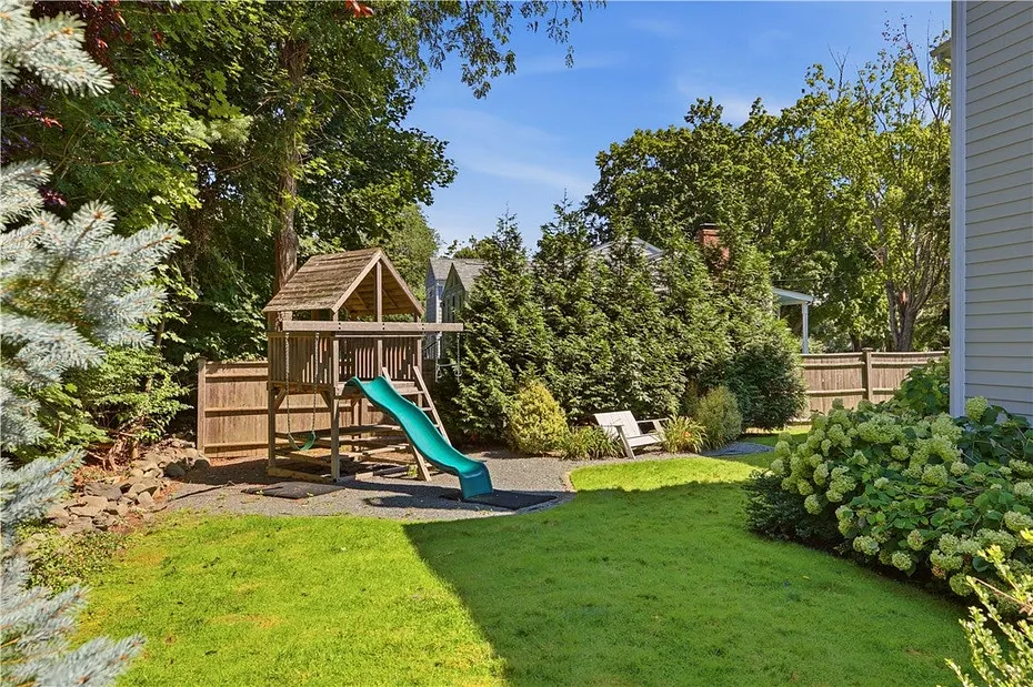 7 Blount Circle Photo 44