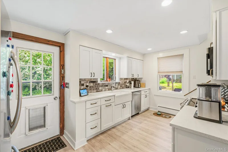 24 Tamarack Road Photo 10