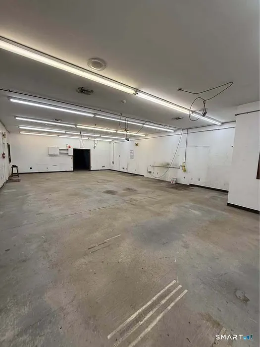 29 Seemans Lane Photo 13