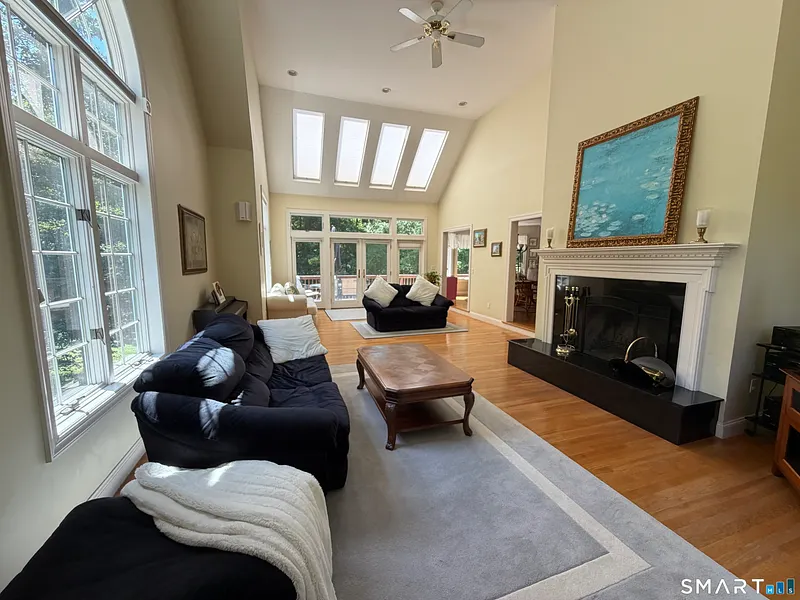 918 Rock Rimmon Road Photo 5
