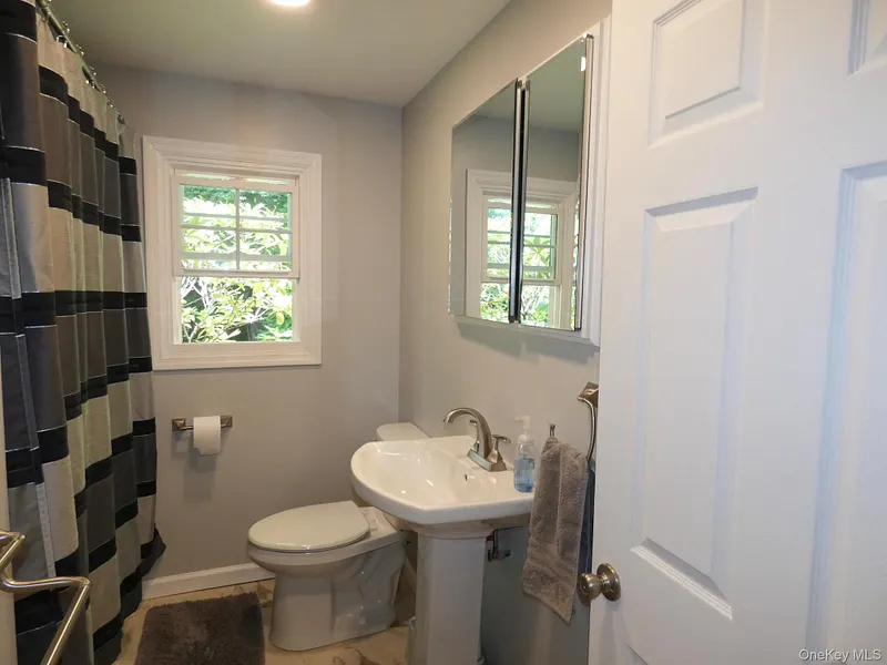 28 Hilltop Drive Photo 17