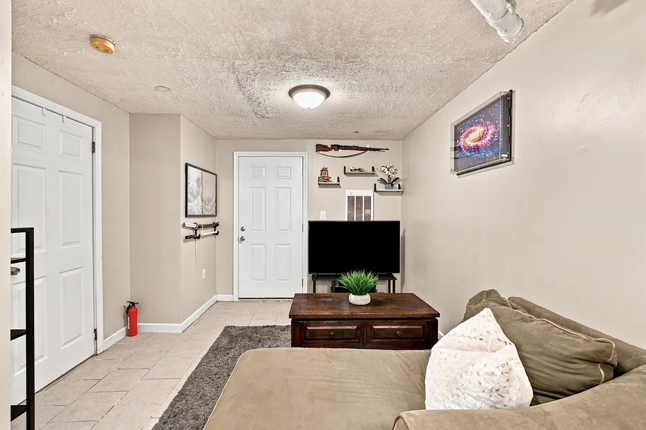 820 Matthews Street  #4 Photo 18