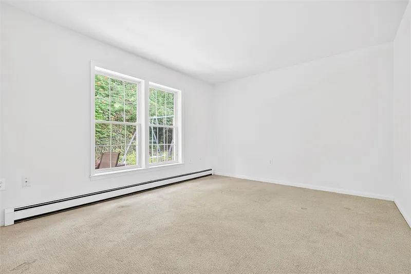 18 Jenkins Court Photo 16