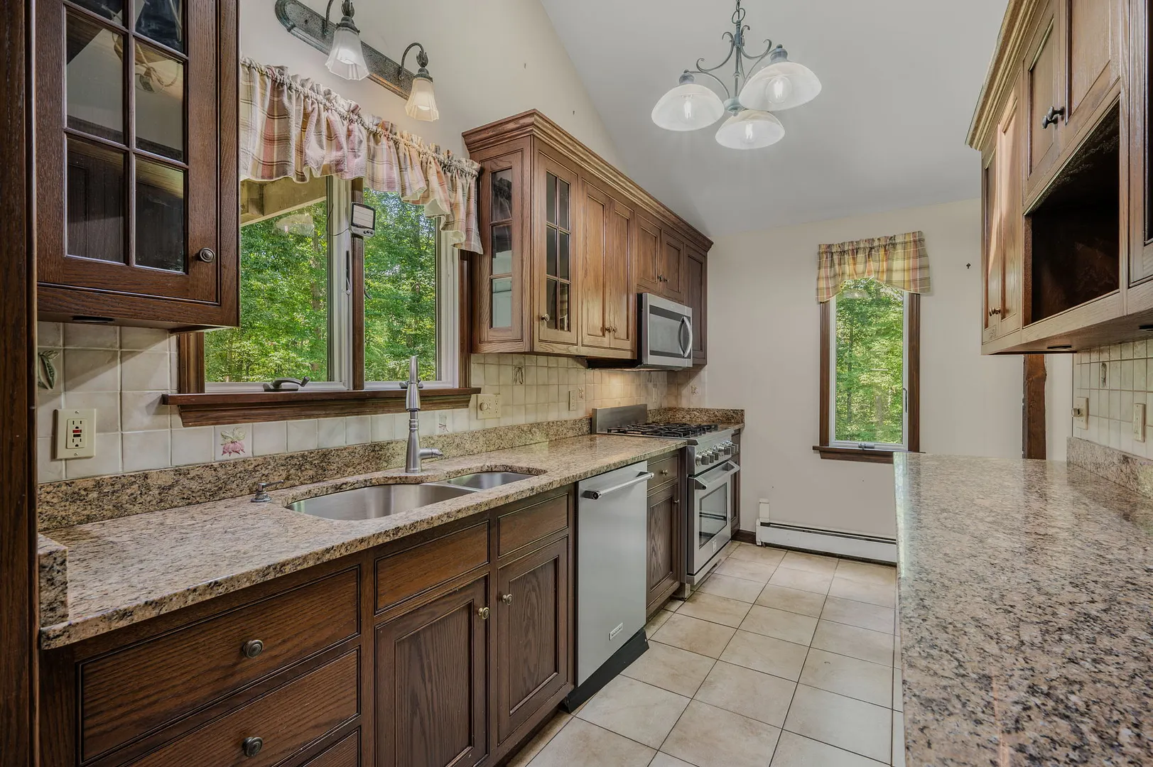 82 Sill Lane Photo 15