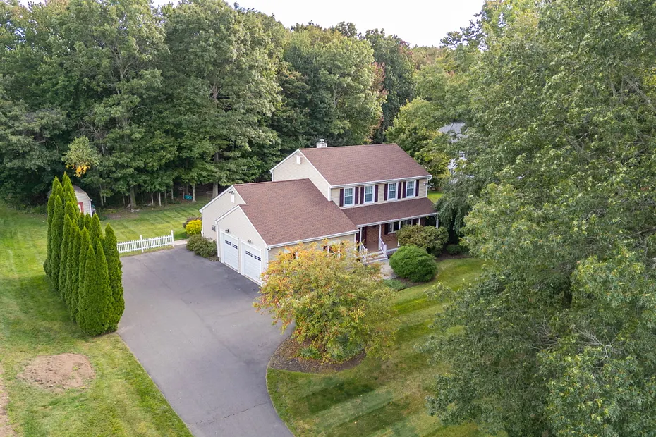 20 Alcott Road Photo 8