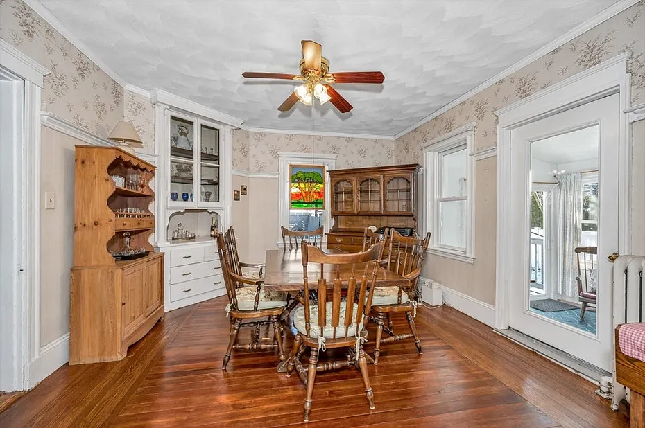 25 Wicklow Ave Photo 10