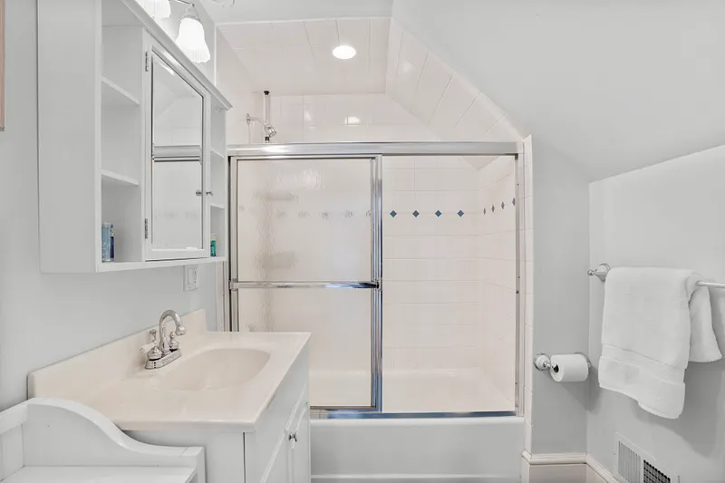 7 Poplar Road Photo 28