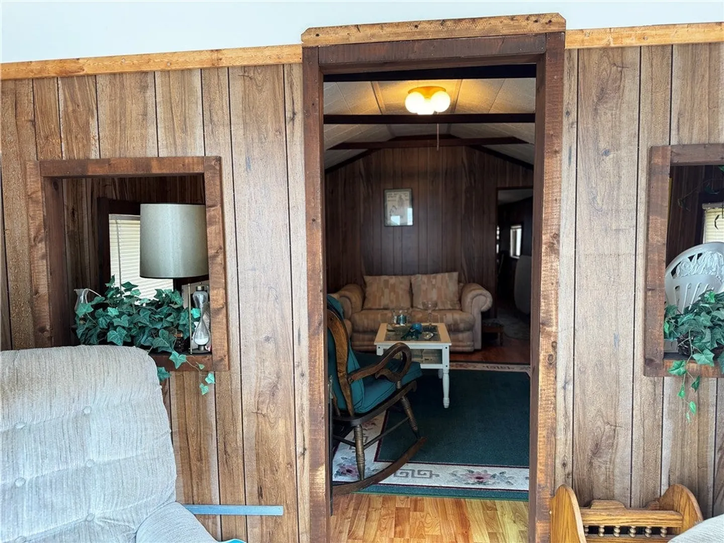 16 East Andrew Comstock Avenue Photo 6
