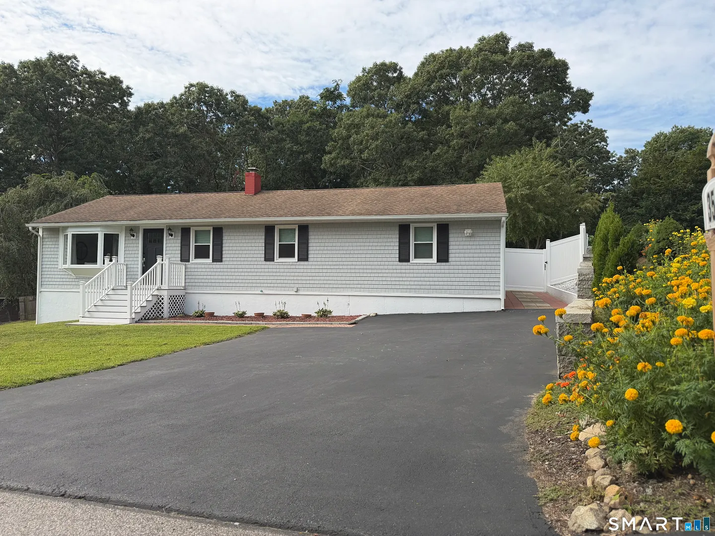 29 Blueberry Hill Road Photo 1