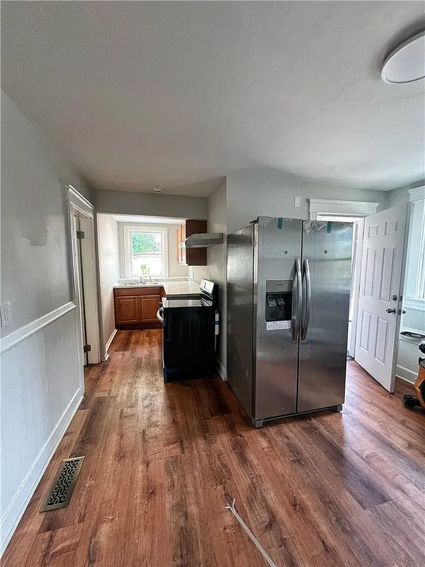 237 Cowden Street Photo 7