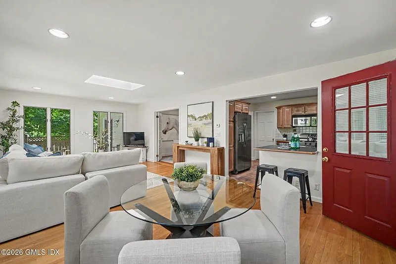8 Ernel Drive Photo 8