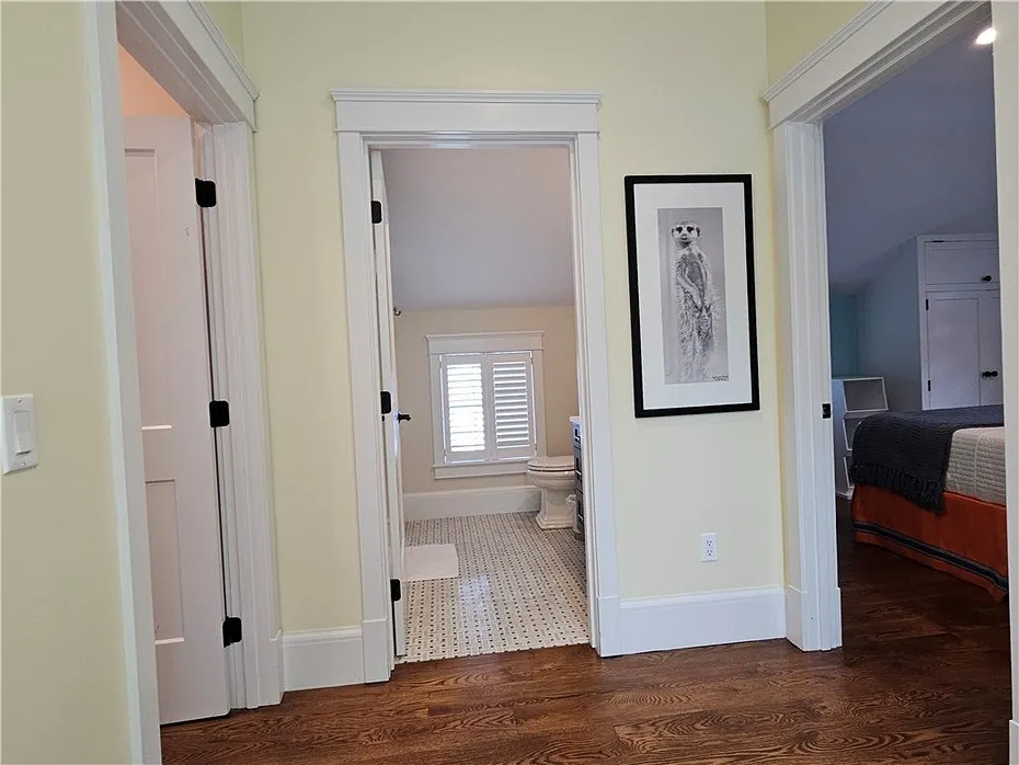 209 Coggeshall Avenue Photo 35