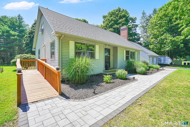 132 Cooper Lane Photo 16