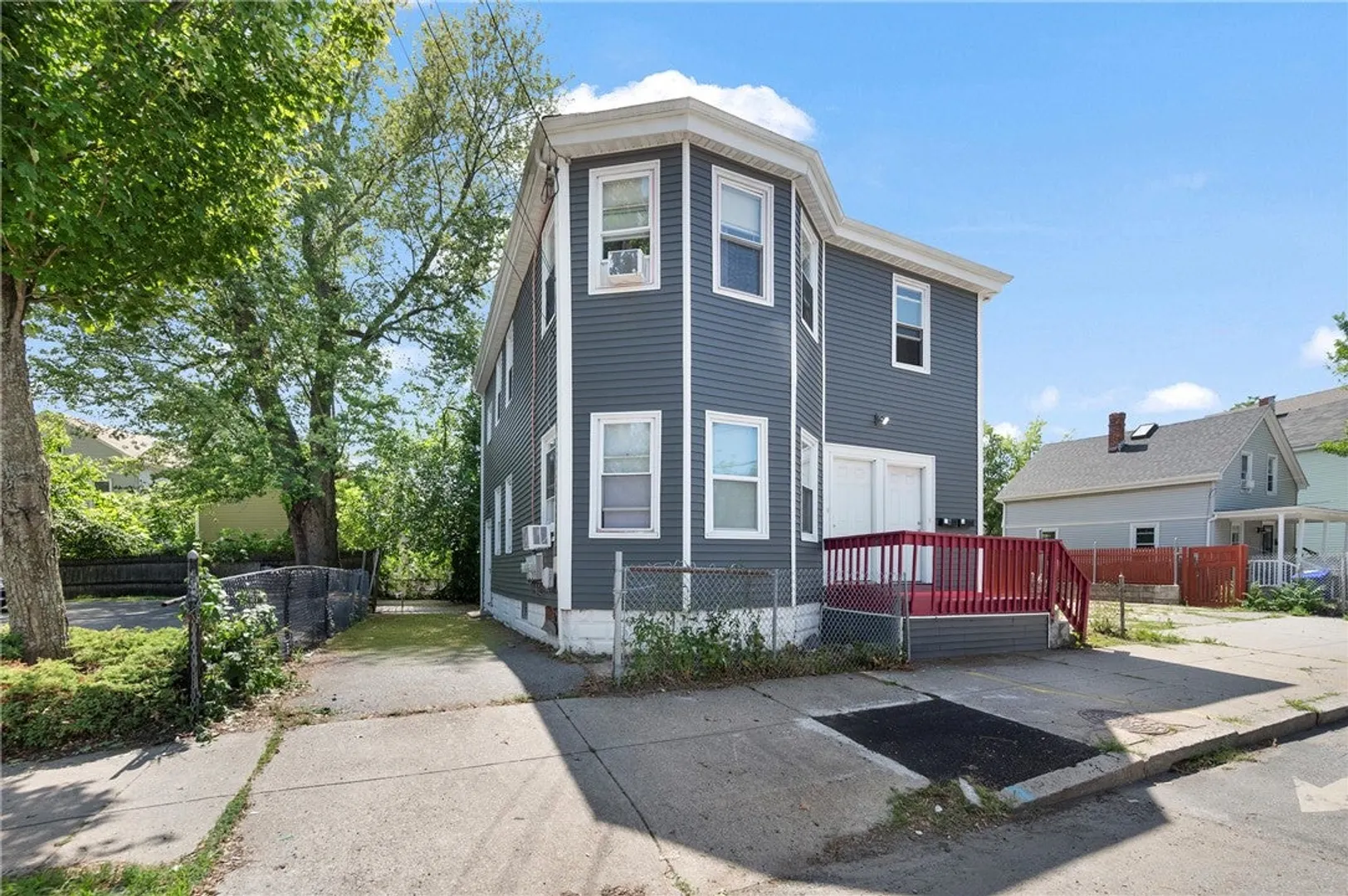 346 Douglas Avenue Photo 2