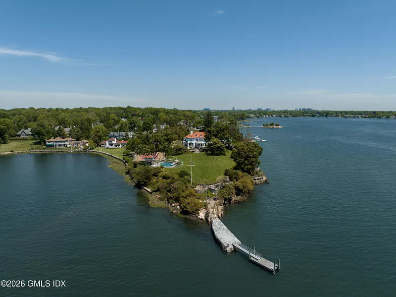 108 Cedar Cliff Road Photo 3
