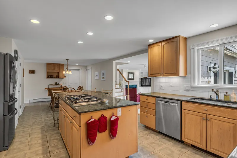 17 Barberry Lane Photo 13