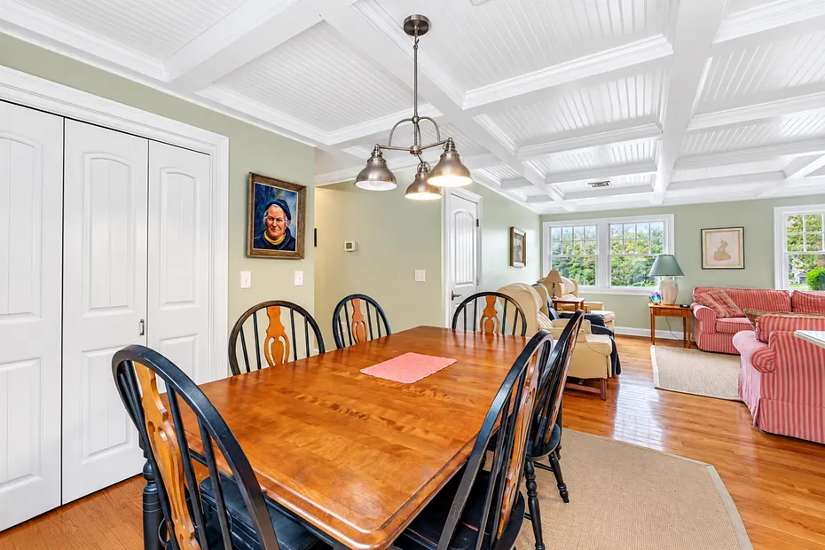 8 Montauk Avenue Photo 27