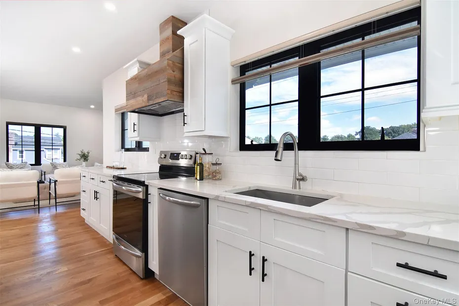 444 Sixth Avenue Photo 9
