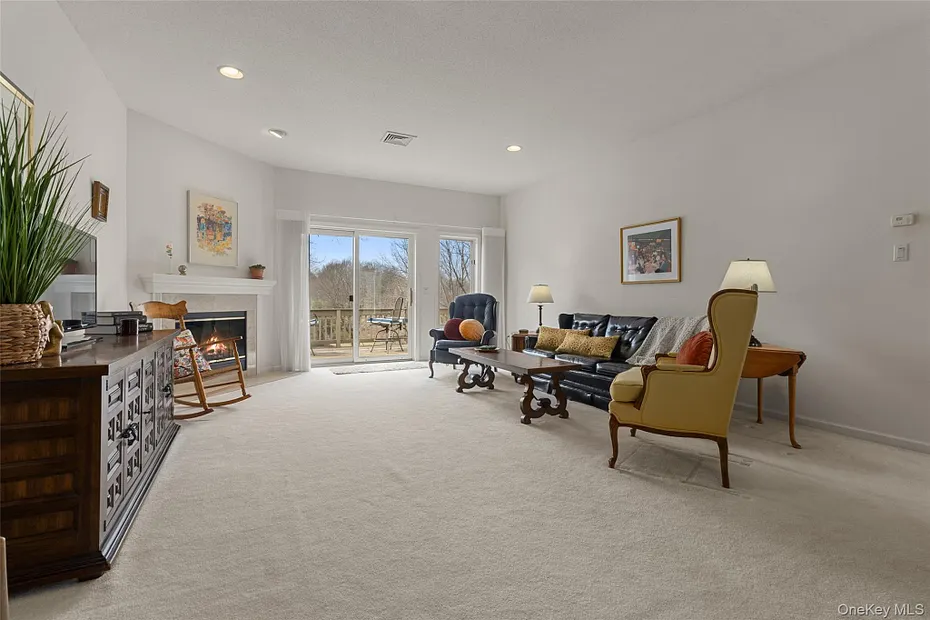 415 Heritage Hills Drive  #D Photo 13