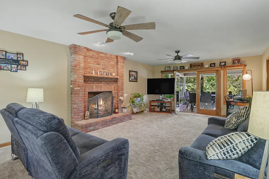 94 Tomlinson Road Photo 6