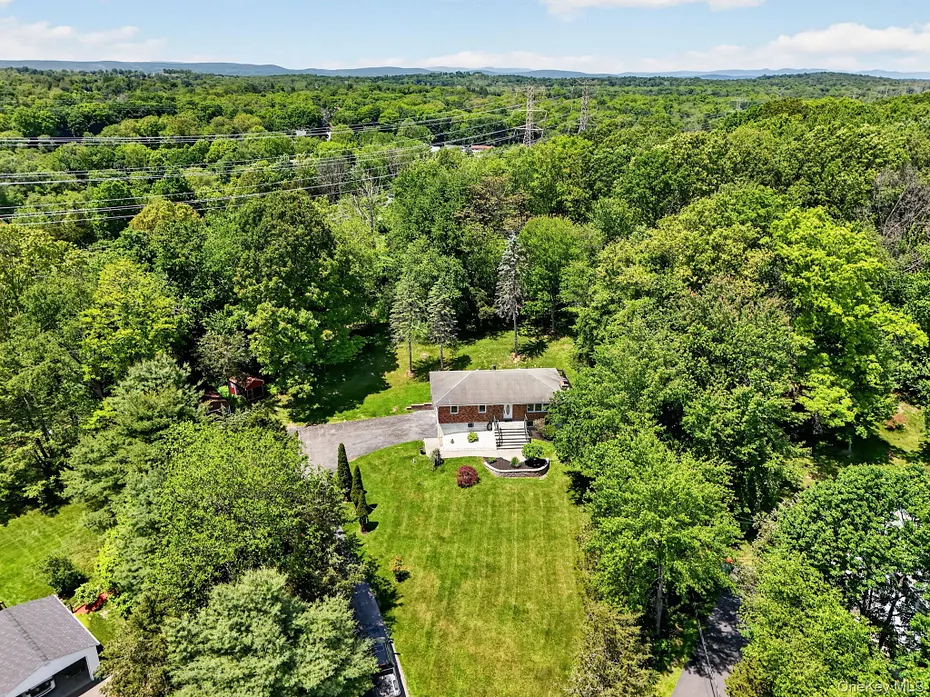 21 Crest Court Photo 5