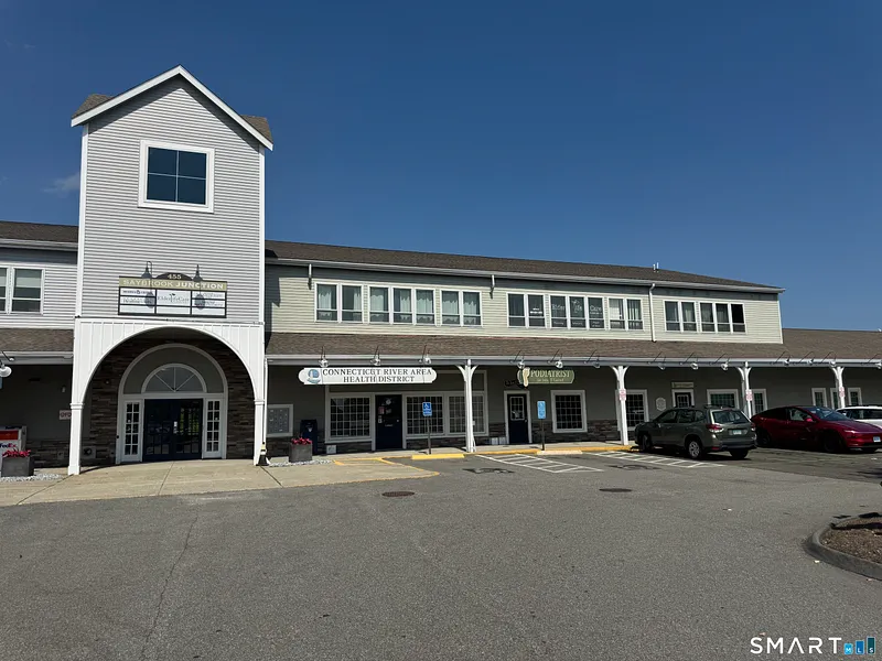 455 Boston Post Road Photo 1