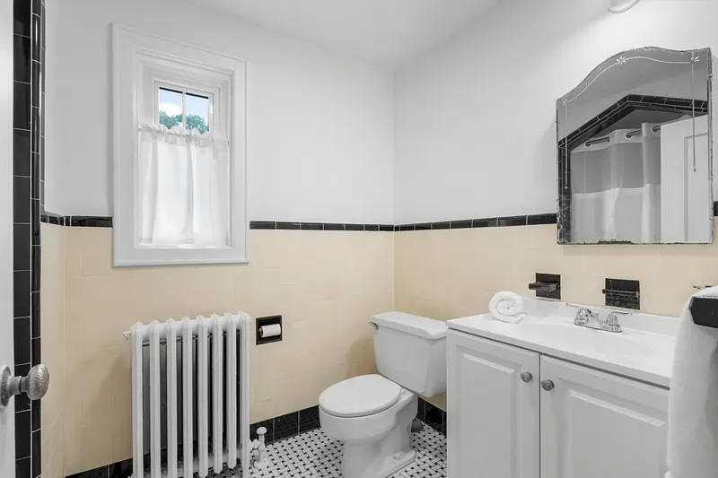 73 Woodlawn Avenue Photo 32