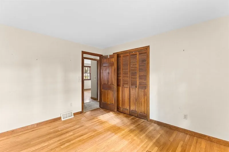 15 Hillside Dr Photo 12