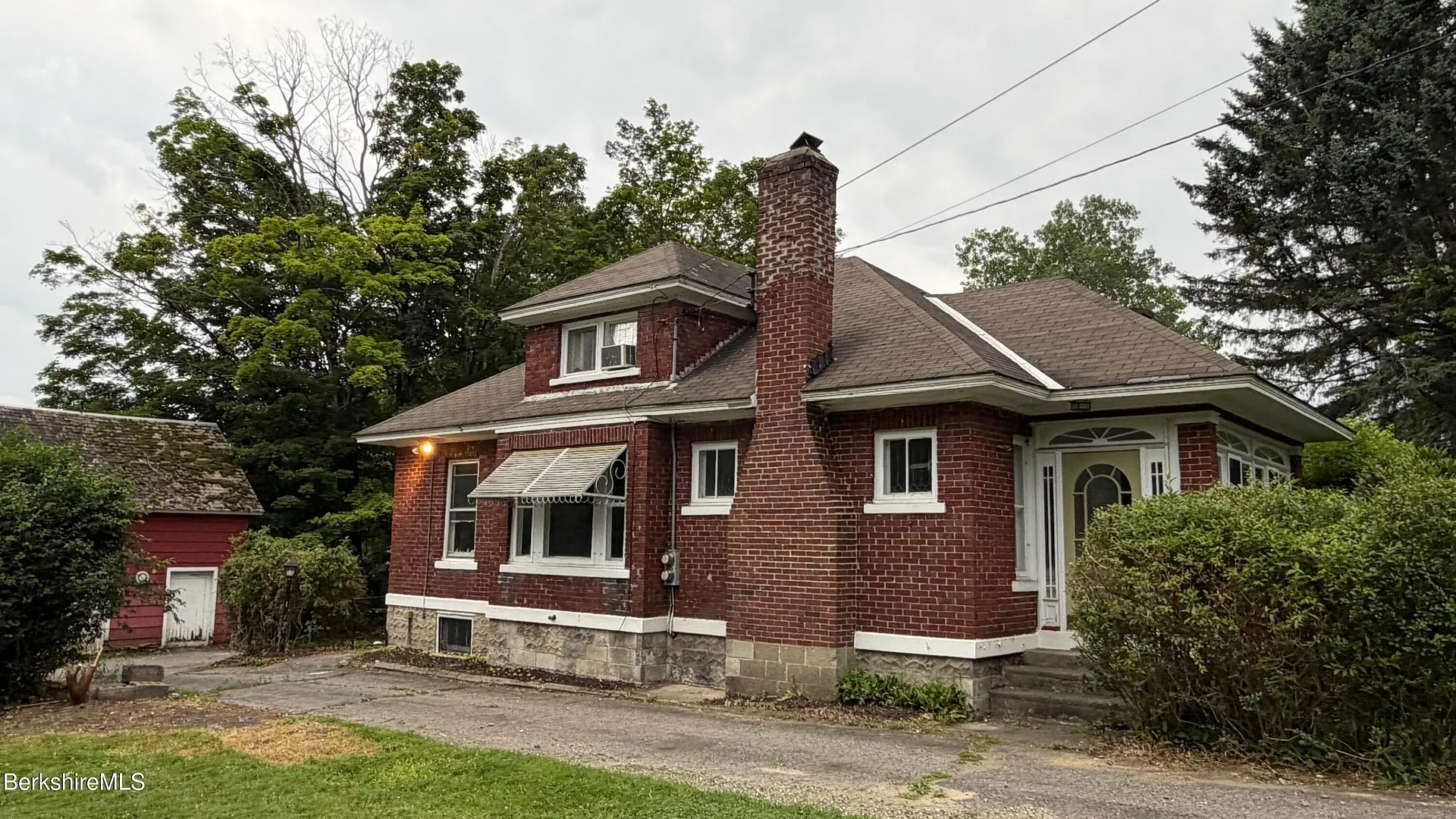 674 Mohawk Trail Photo 10